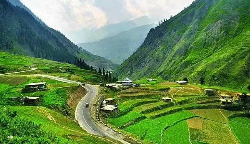 04 Days Naran Shogran & Babusar Top