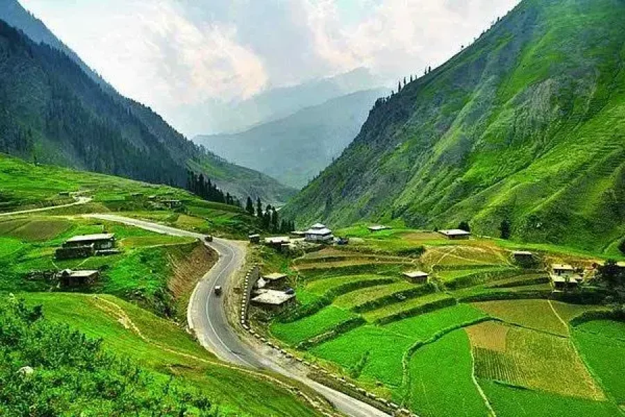 04 Days Naran Shogran & Babusar Top