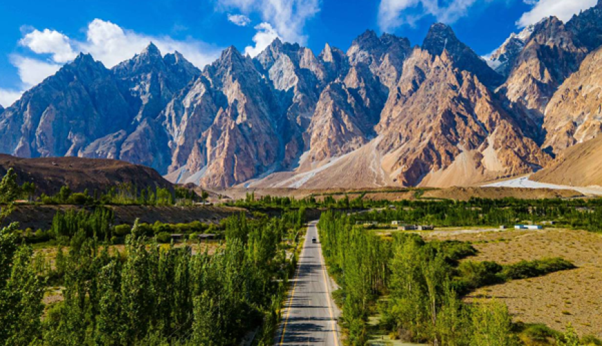 4 days Hunza & Naltar by Air